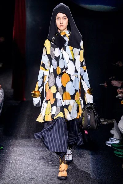 Look 40